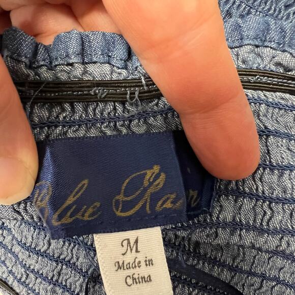 Francesca’s Blue Rain Ellison Jumpsuit Chambray Smocked Wide Leg Denim Medium - Picture 9 of 11